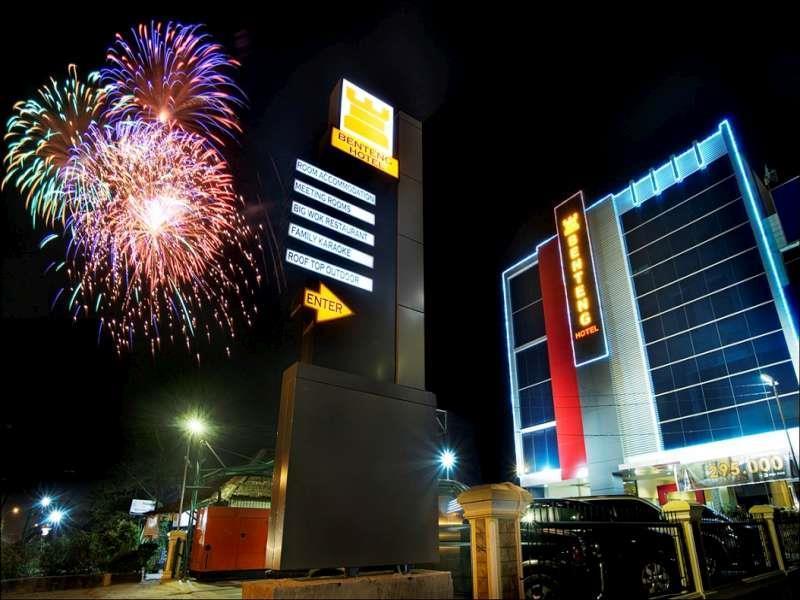 Benteng Hotel Pekanbaru Exterior foto